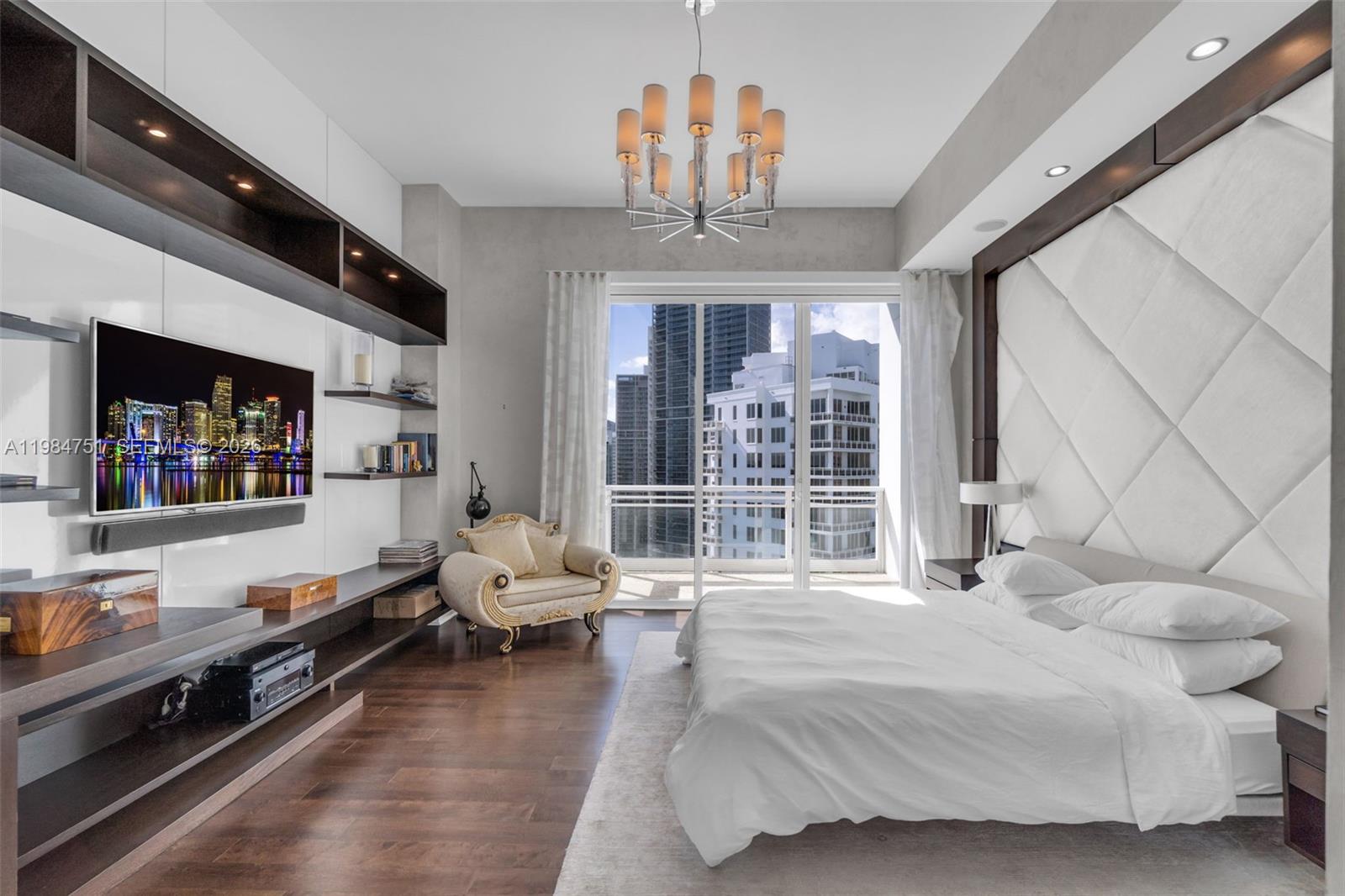 900 Brickell Key Blvd #2904 Miami, FL 33131