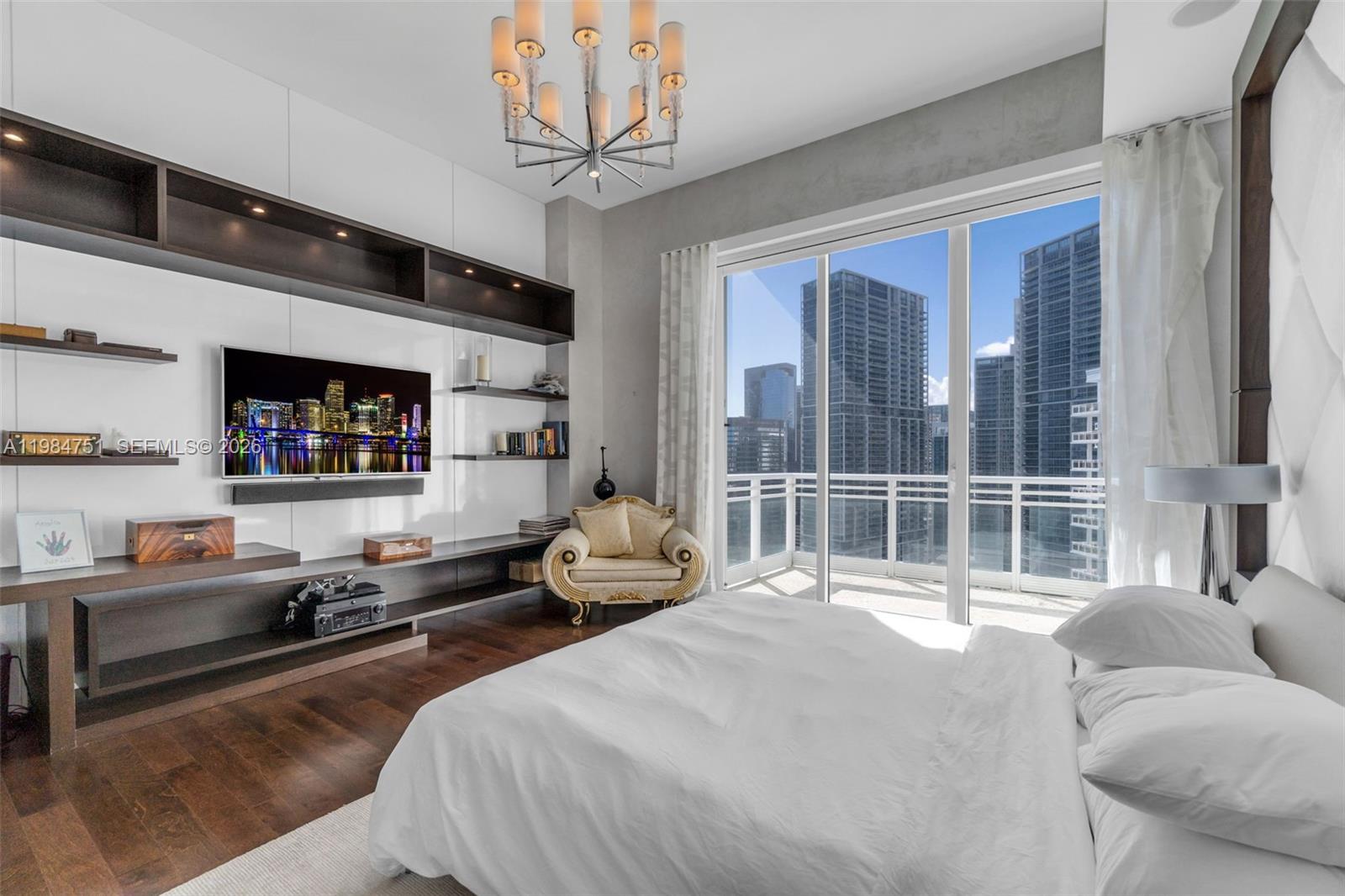 900 Brickell Key Blvd #2904 Miami, FL 33131