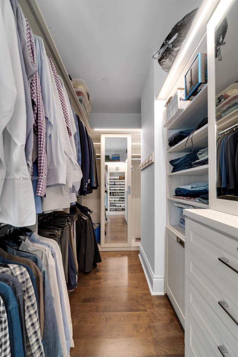 900 Brickell Key Blvd #2904 Miami, FL 33131