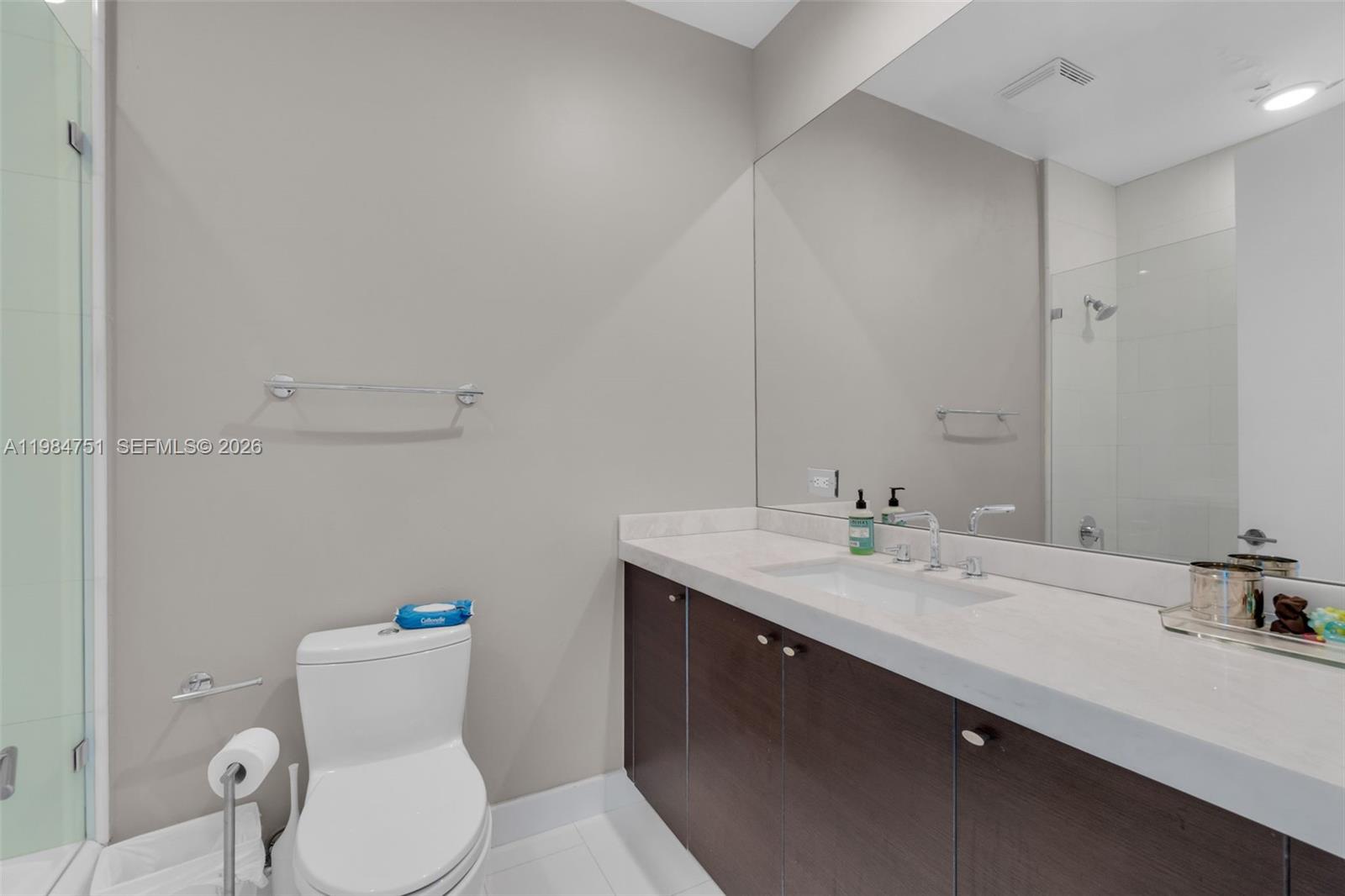 900 Brickell Key Blvd #2904 Miami, FL 33131