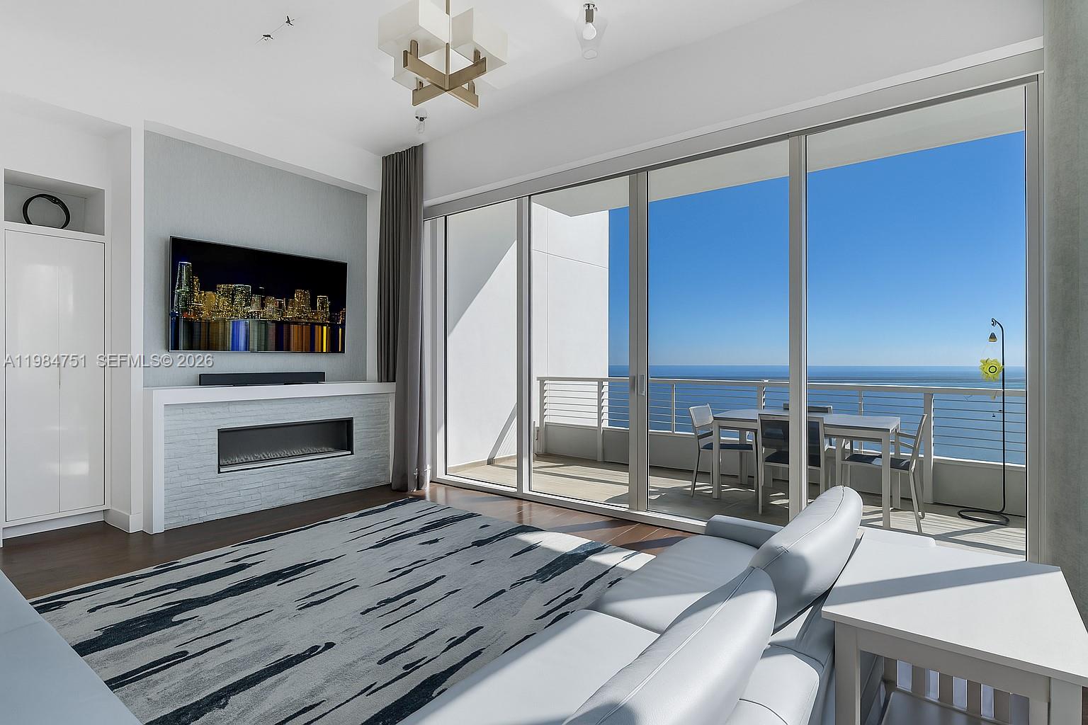 900 Brickell Key Blvd #2904 Miami, FL 33131