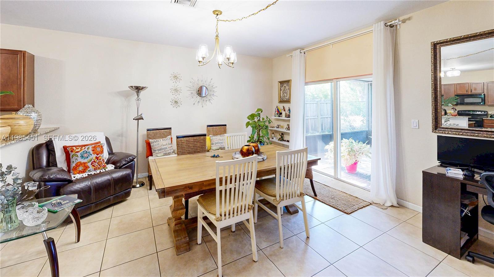 3090 SE 7th Ct Homestead, FL 33033