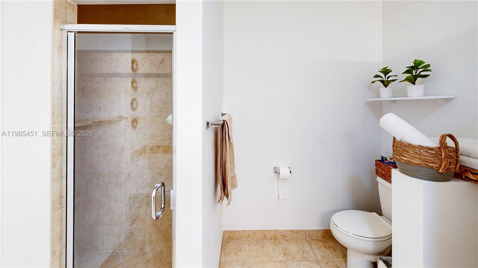 3090 SE 7th Ct Homestead, FL 33033