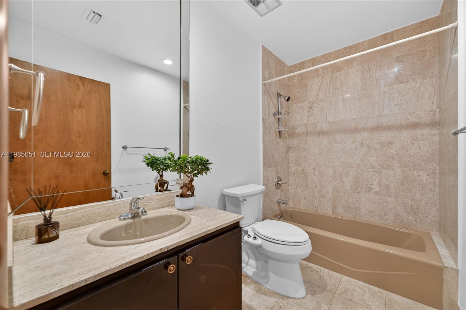 8263 SW 160th St Palmetto Bay, FL 33157