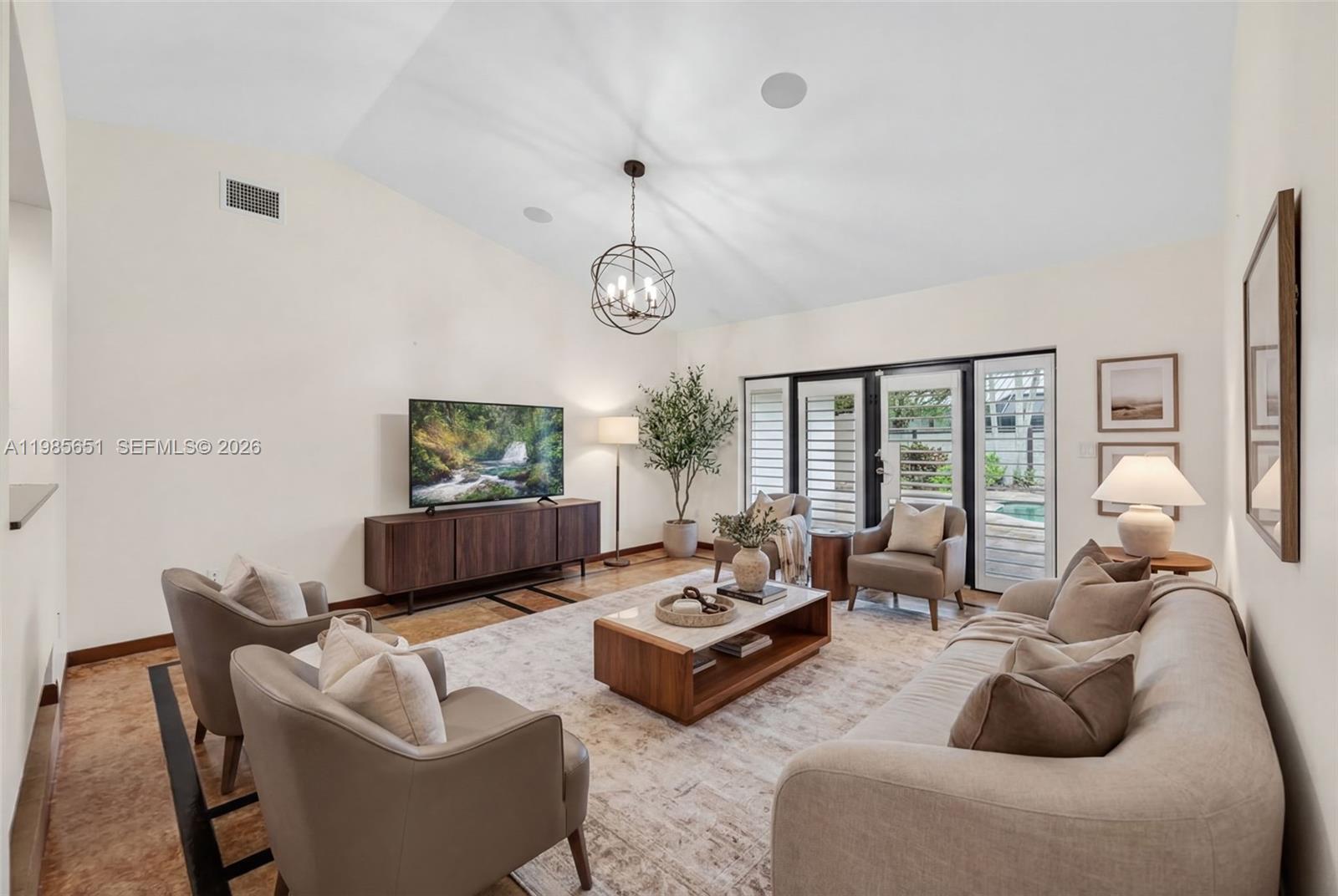 8263 SW 160th St Palmetto Bay, FL 33157