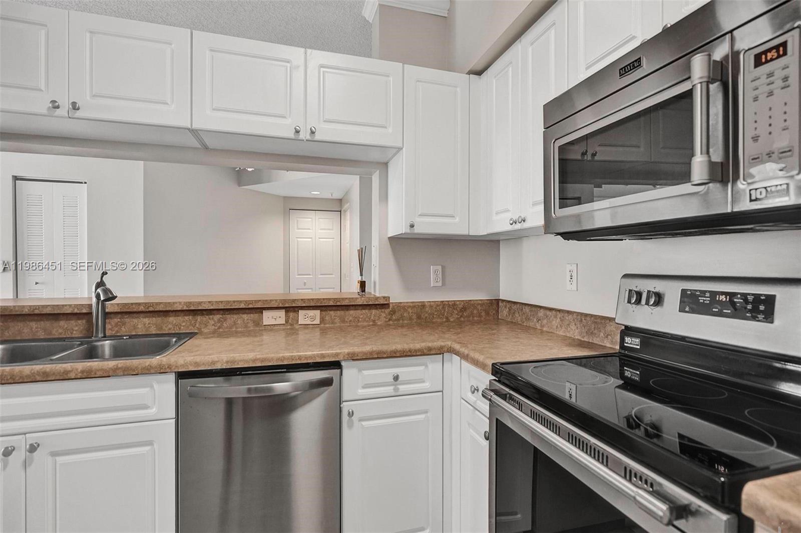 image Porto Bellagio Condo10