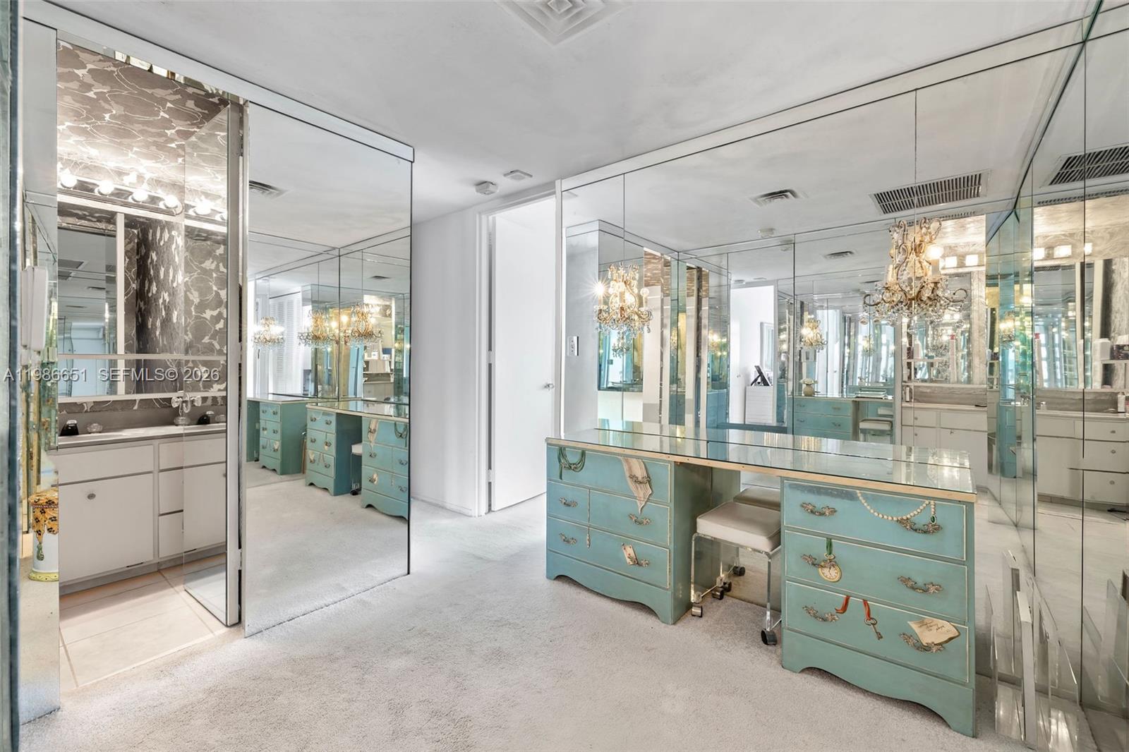 5055 Collins Ave #5M Miami Beach, FL 33140