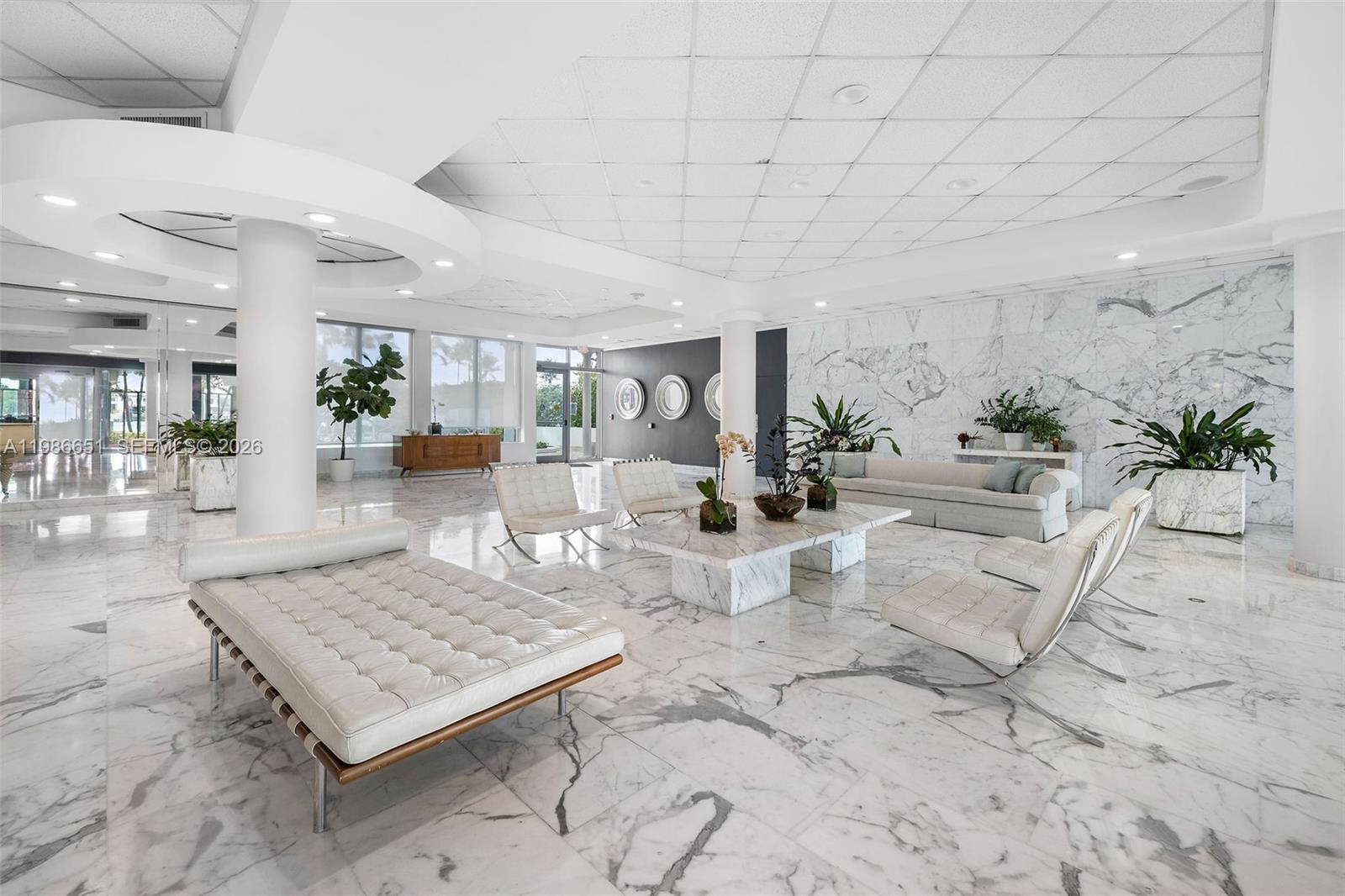 5055 Collins Ave #5M Miami Beach, FL 33140