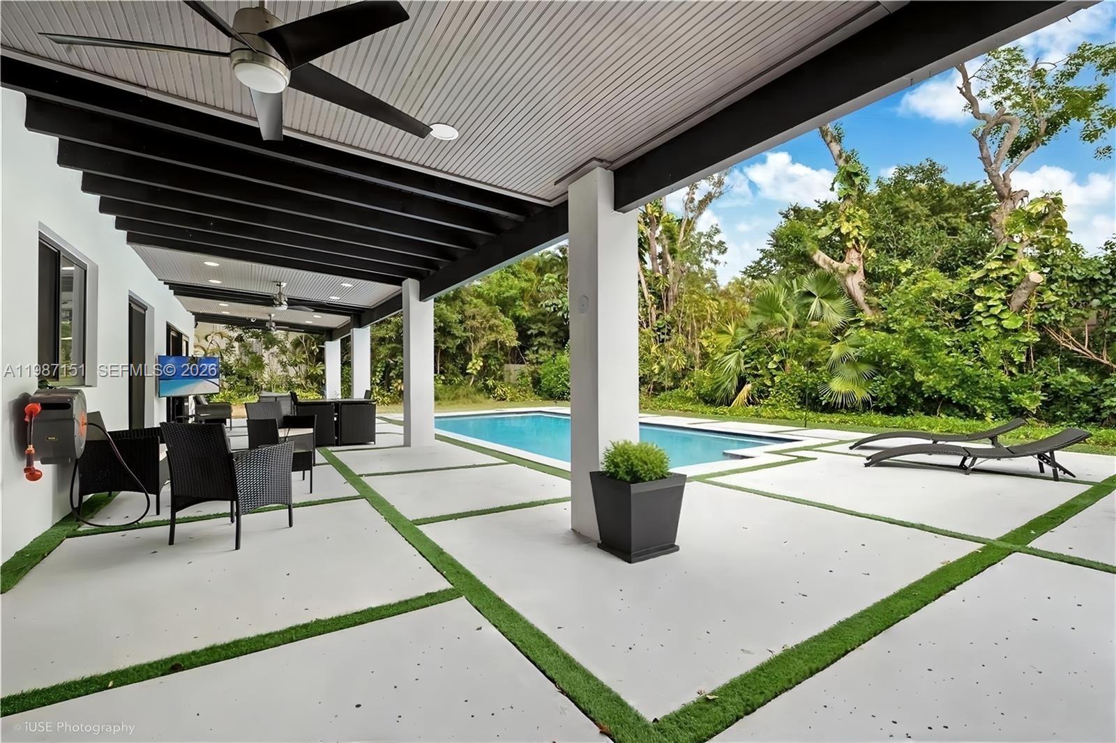 17203 SW 78th Pl Palmetto Bay, FL 33157