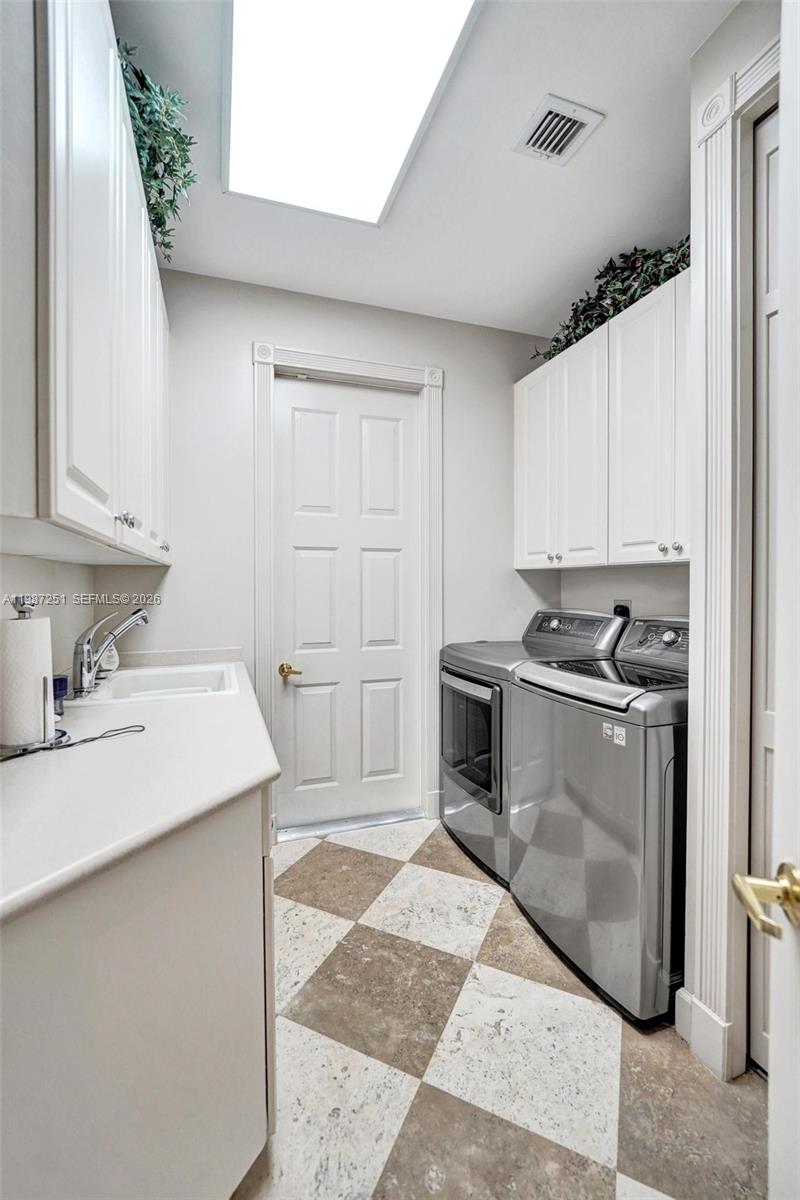 10813 Blackhawk St Plantation, FL 33324