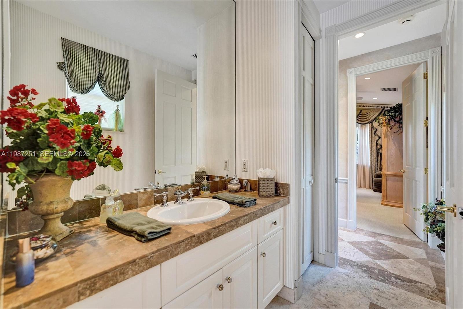 10813 Blackhawk St Plantation, FL 33324