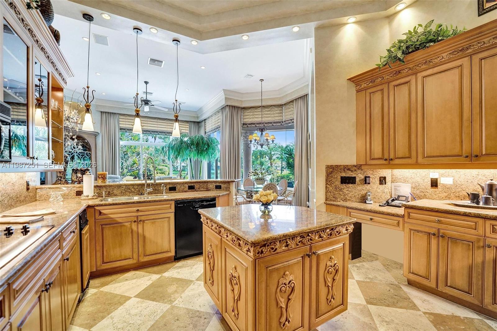 10813 Blackhawk St Plantation, FL 33324