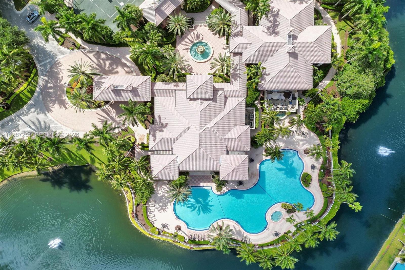 10813 Blackhawk St Plantation, FL 33324