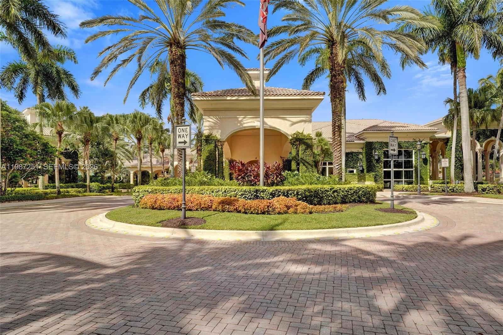 10813 Blackhawk St Plantation, FL 33324