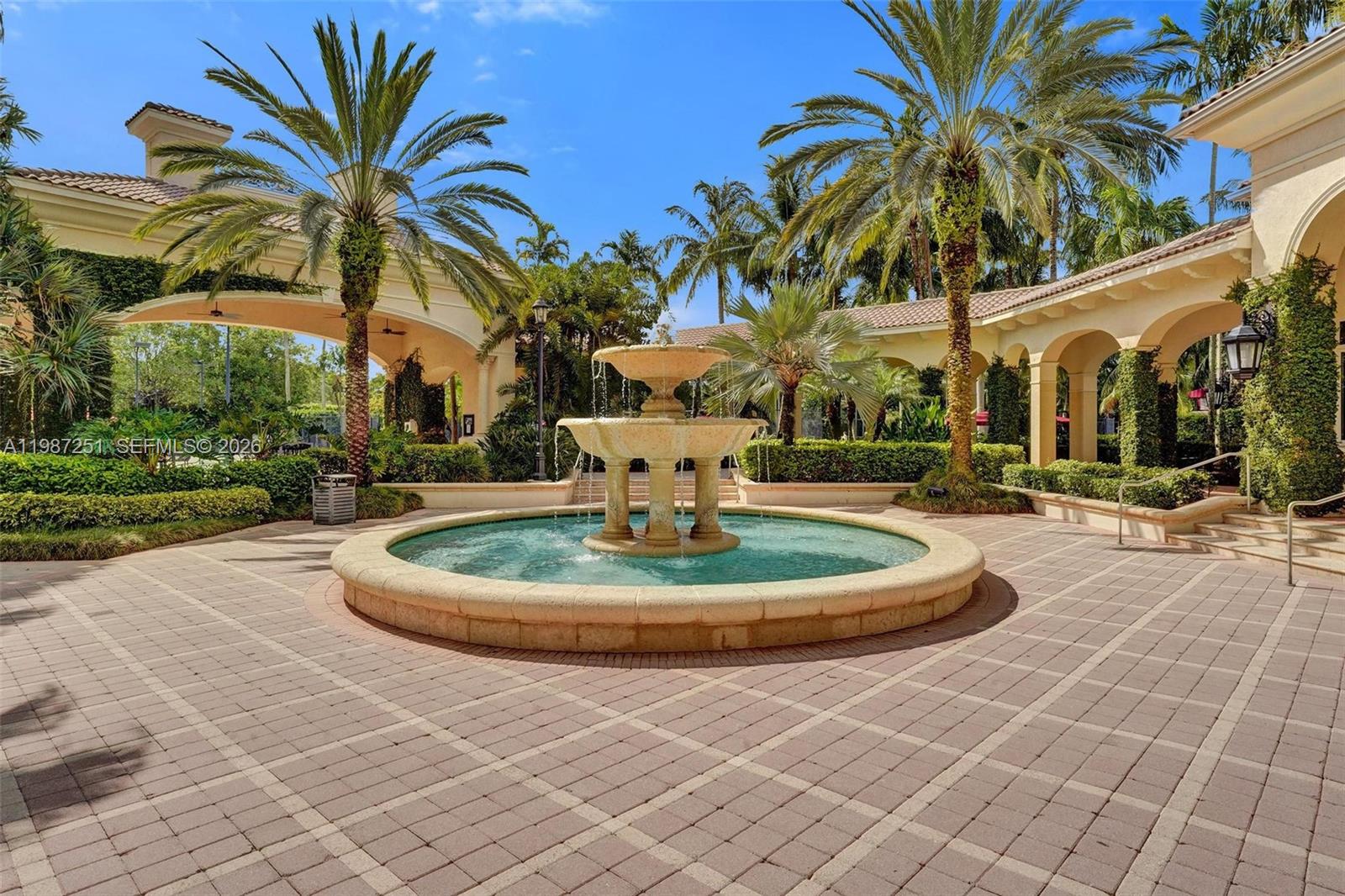 10813 Blackhawk St Plantation, FL 33324