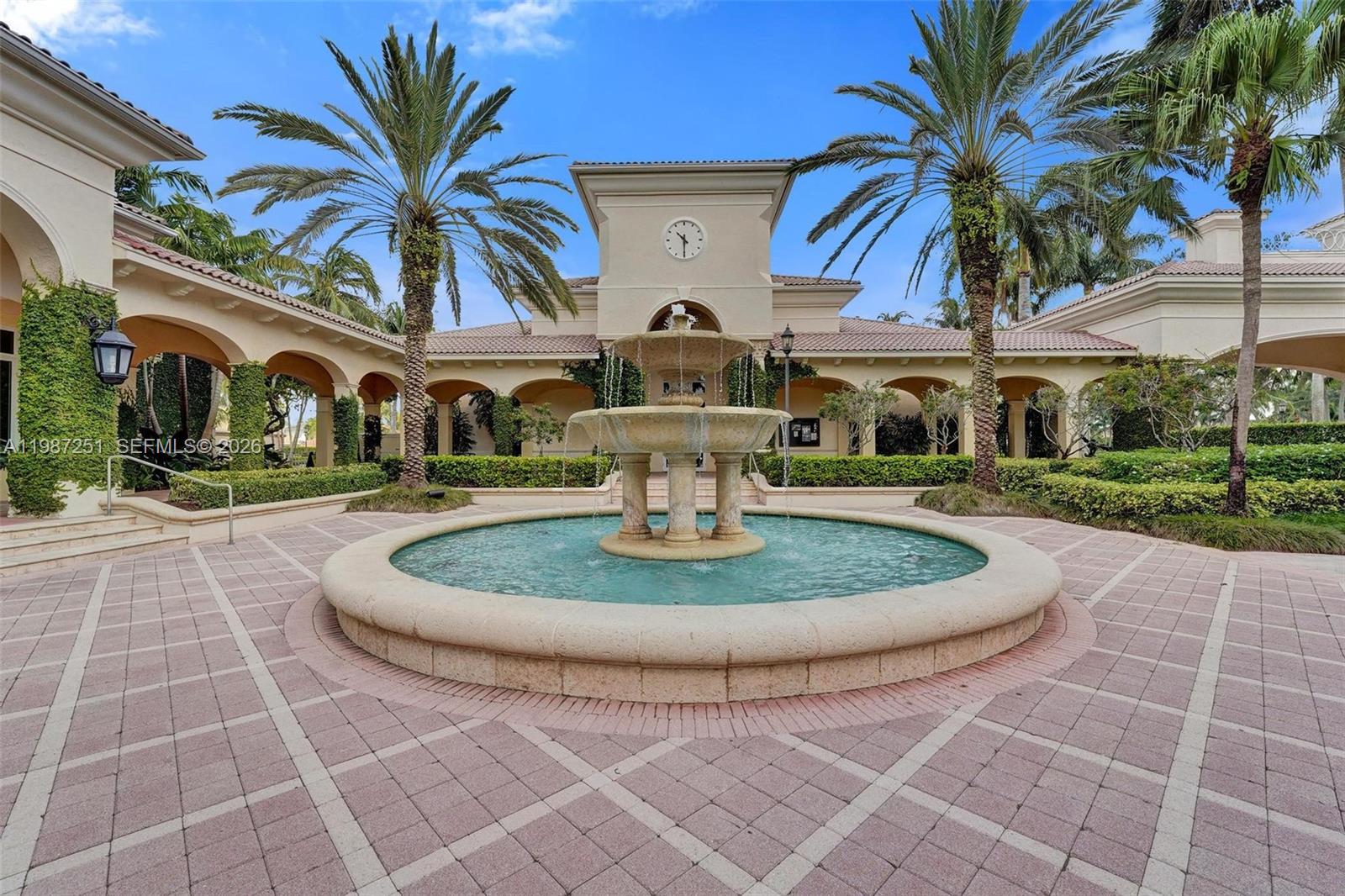 10813 Blackhawk St Plantation, FL 33324