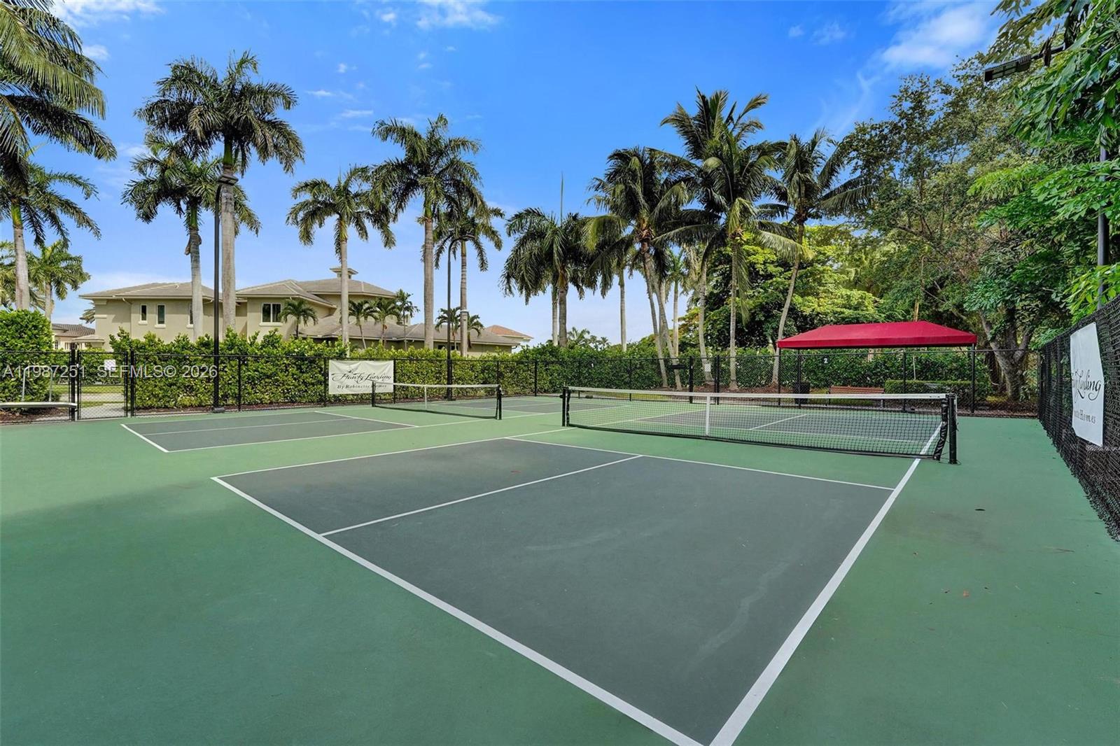 10813 Blackhawk St Plantation, FL 33324