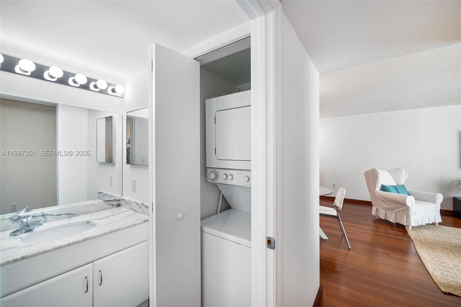 image The Club at Brickell Bay17