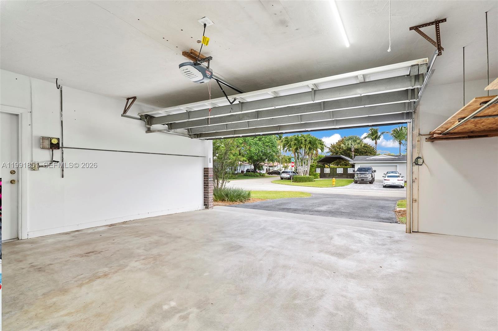 10364 SW 117th St Miami, FL 33176