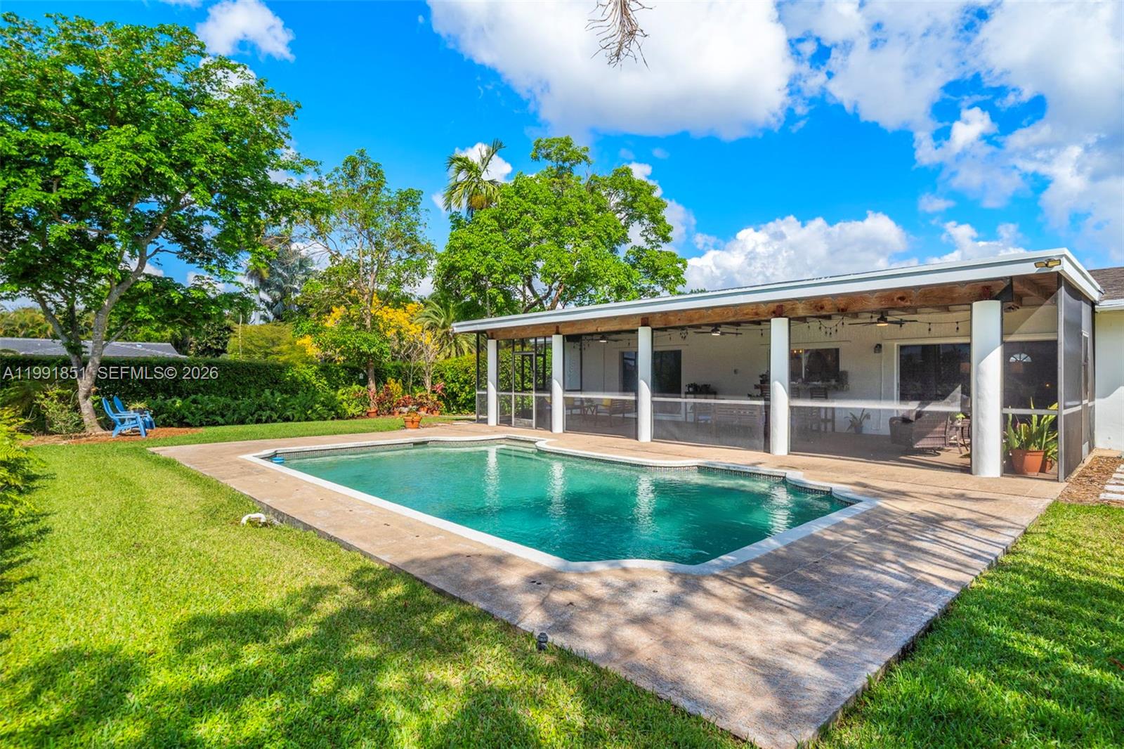 10364 SW 117th St Miami, FL 33176