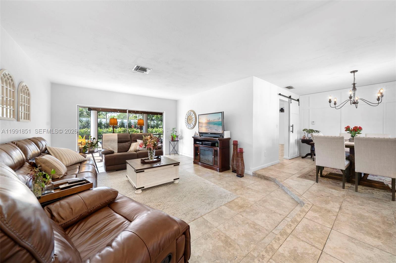 10364 SW 117th St Miami, FL 33176