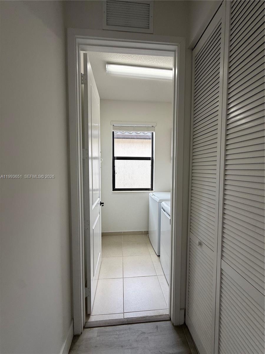 9776 W 34th Ave Hialeah, FL 33018