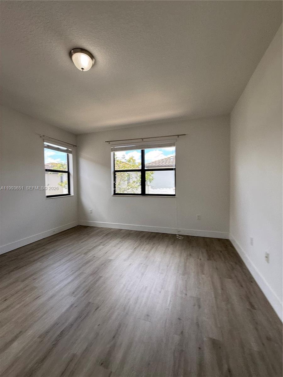 9776 W 34th Ave Hialeah, FL 33018