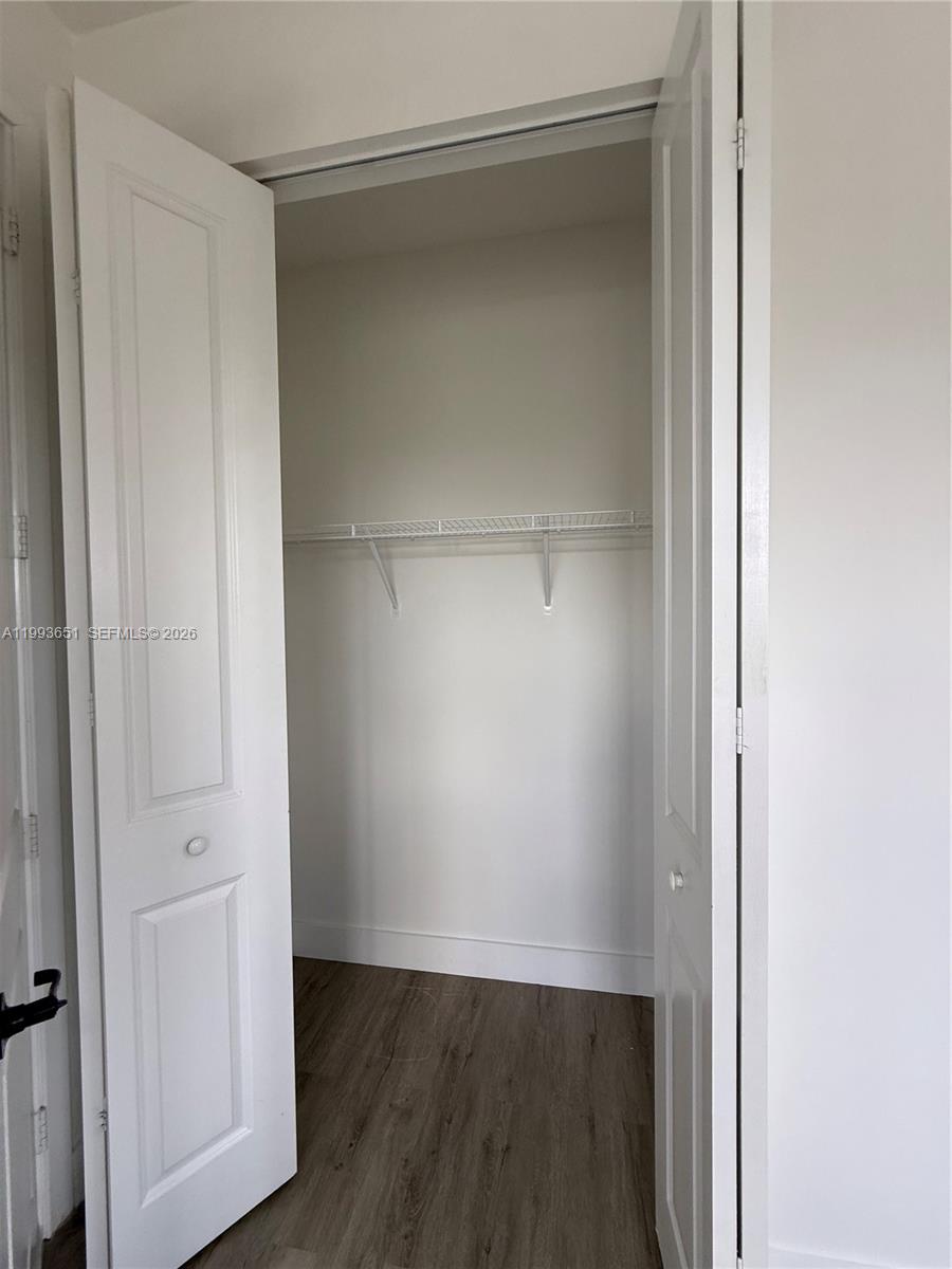 9776 W 34th Ave Hialeah, FL 33018