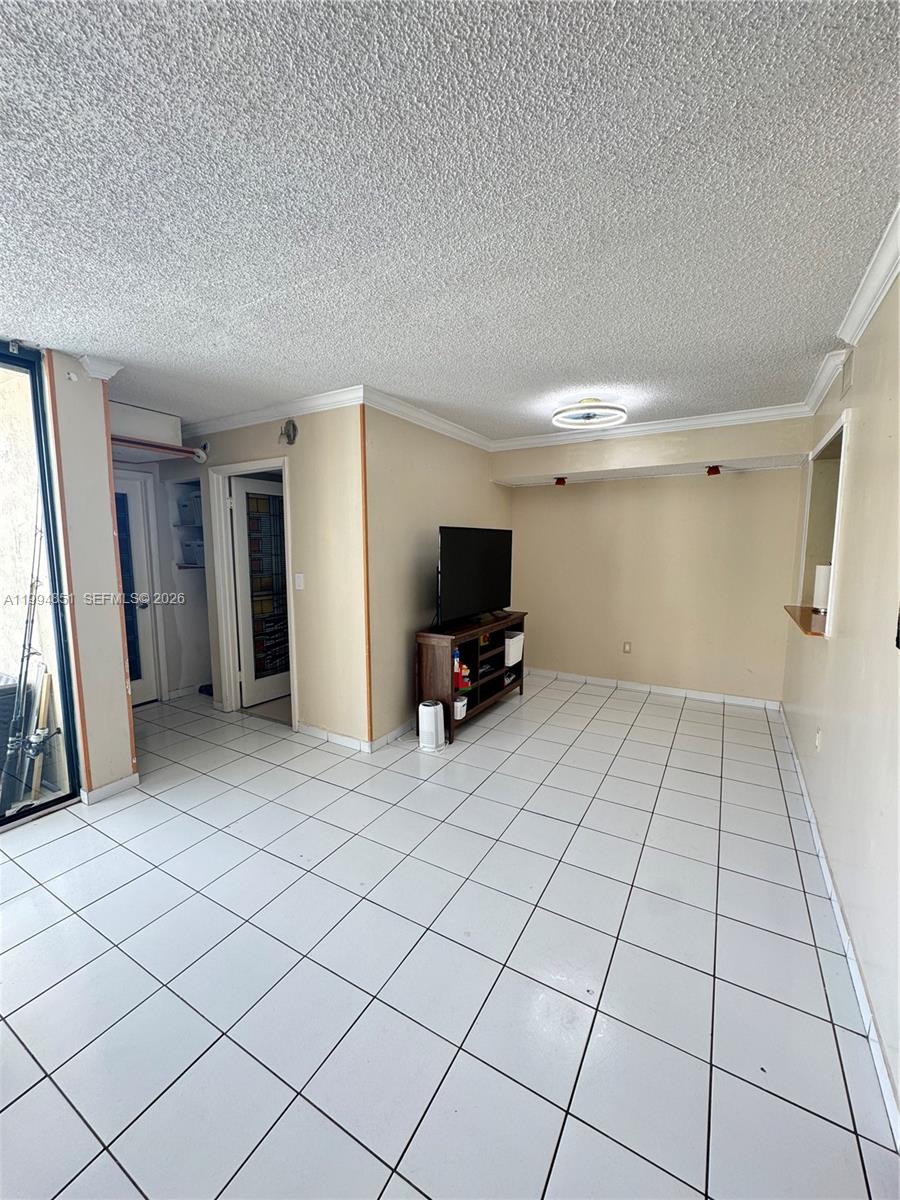 2055 SW 122nd Ave #403 Miami, FL 33175