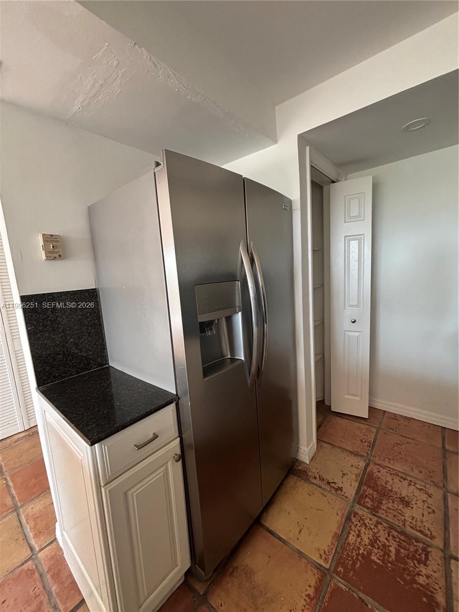 555 Crandon Blvd #43 Key Biscayne, FL 33149