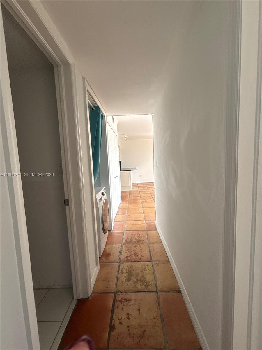 555 Crandon Blvd #43 Key Biscayne, FL 33149