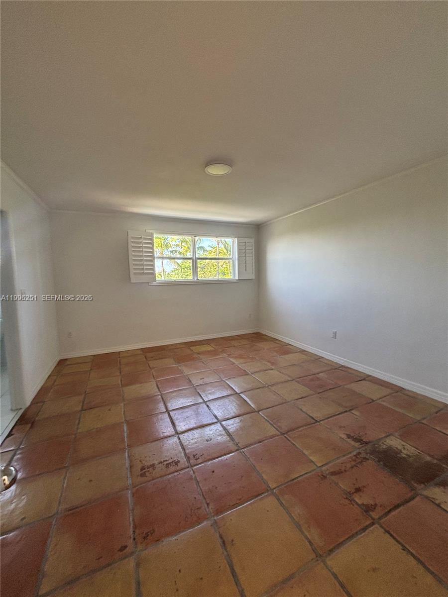 555 Crandon Blvd #43 Key Biscayne, FL 33149