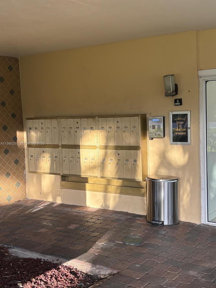 555 Crandon Blvd #43 Key Biscayne, FL 33149