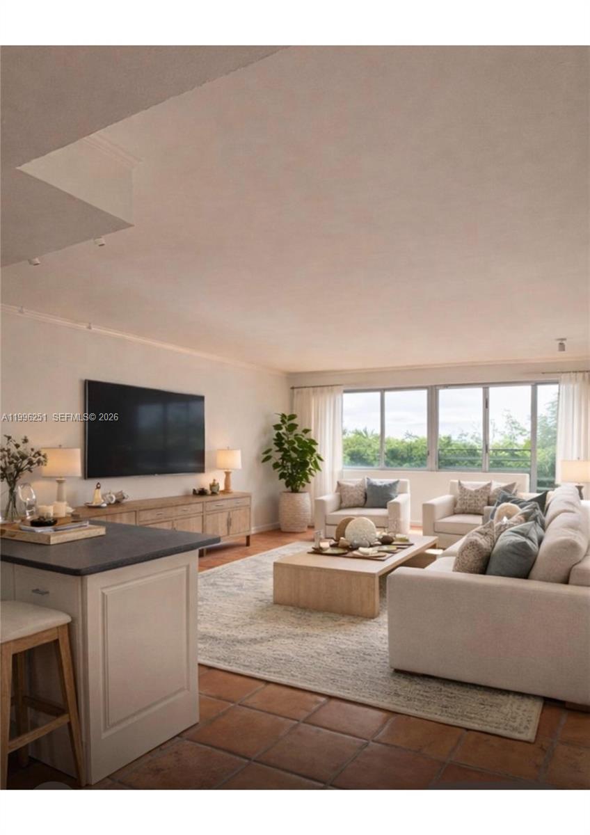 555 Crandon Blvd #43 Key Biscayne, FL 33149