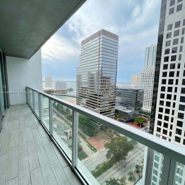 image 500 Brickell East1