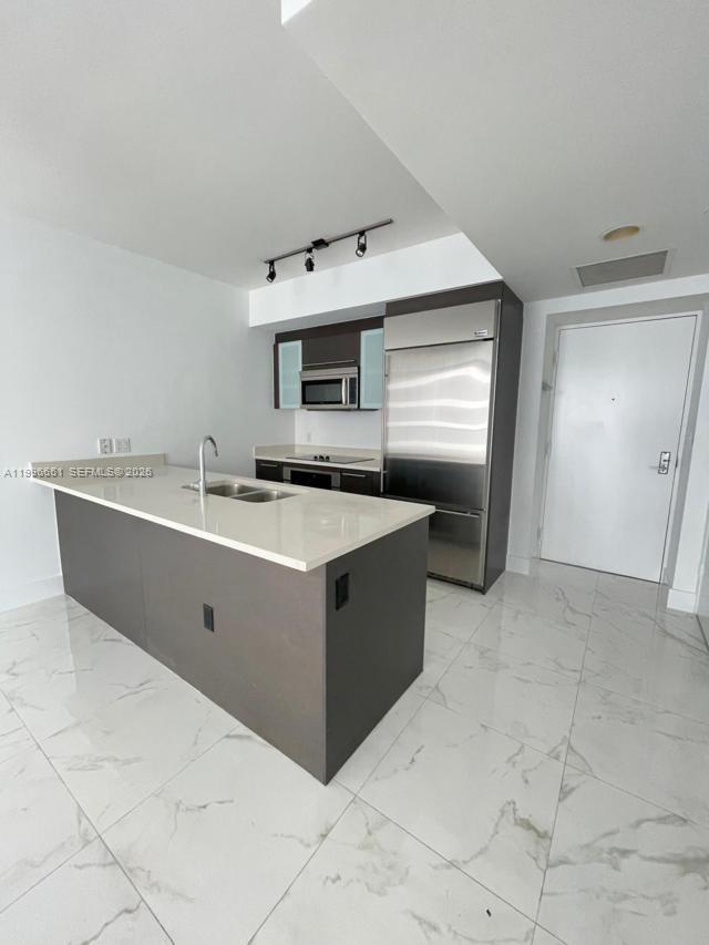 image 500 Brickell East3