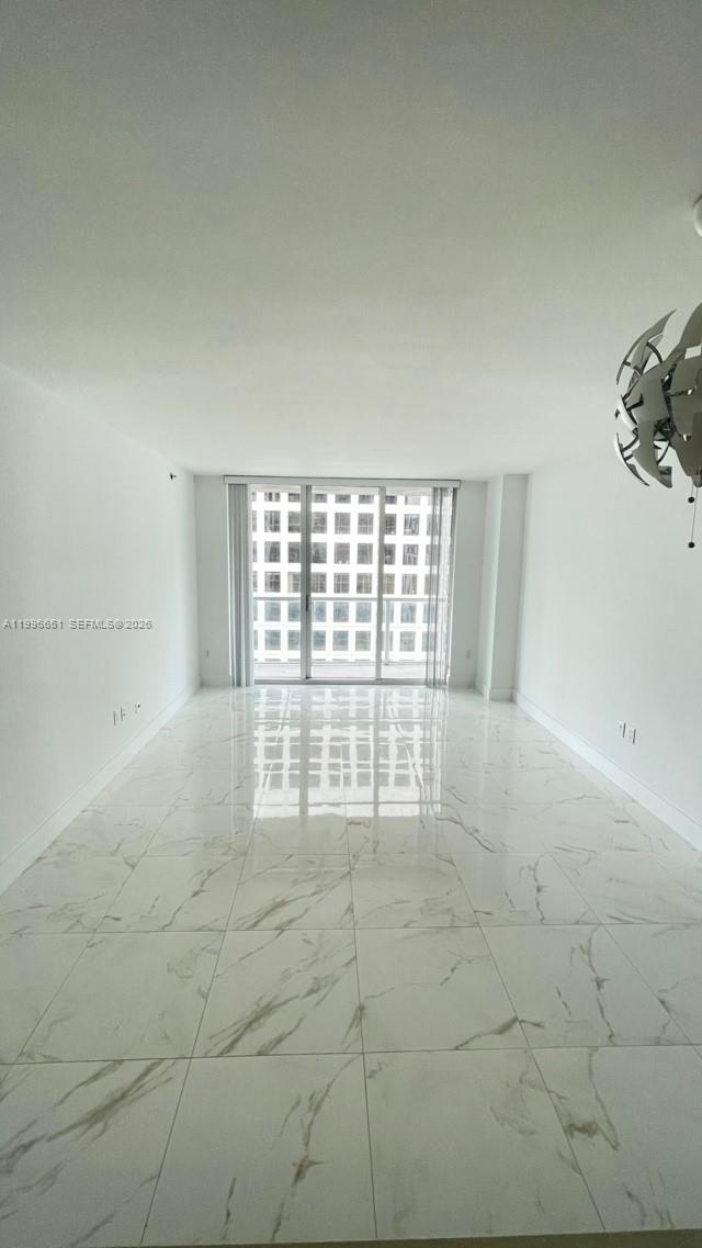 image 500 Brickell East7