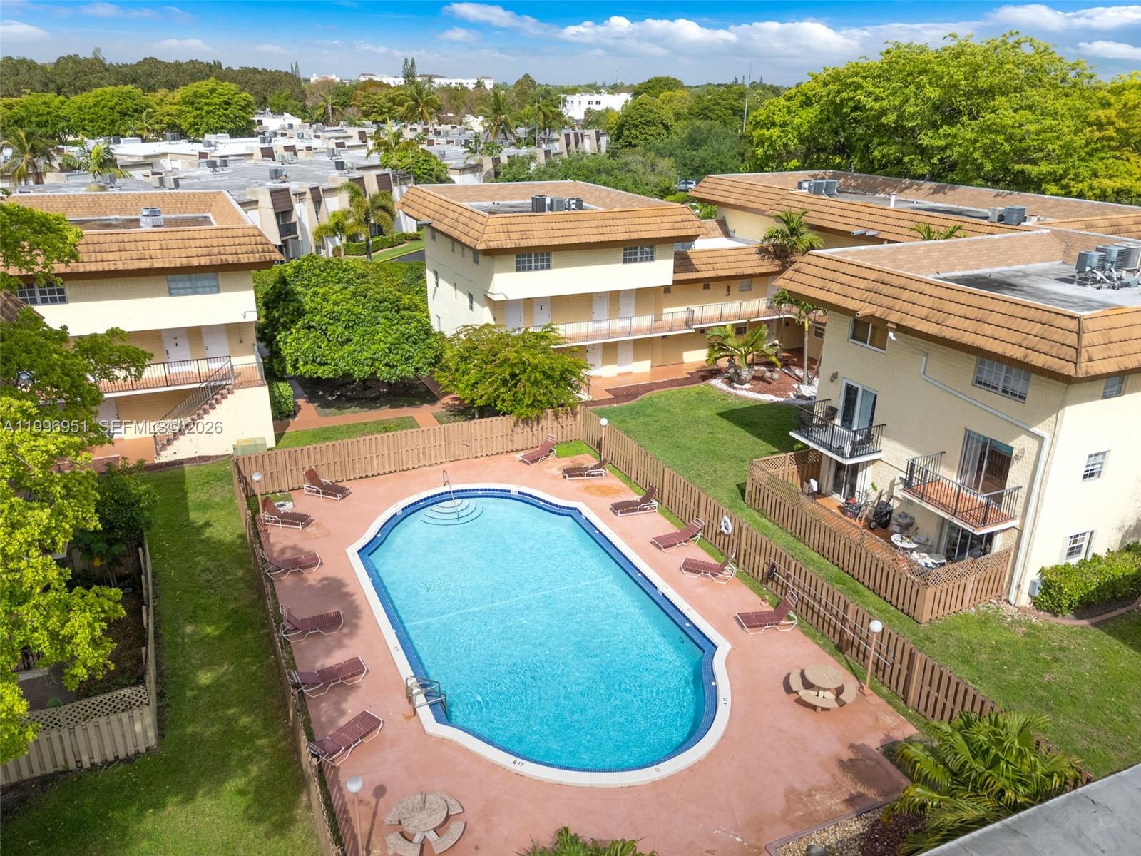 8500 SW 109th Ave #6-114 Miami, FL 33173