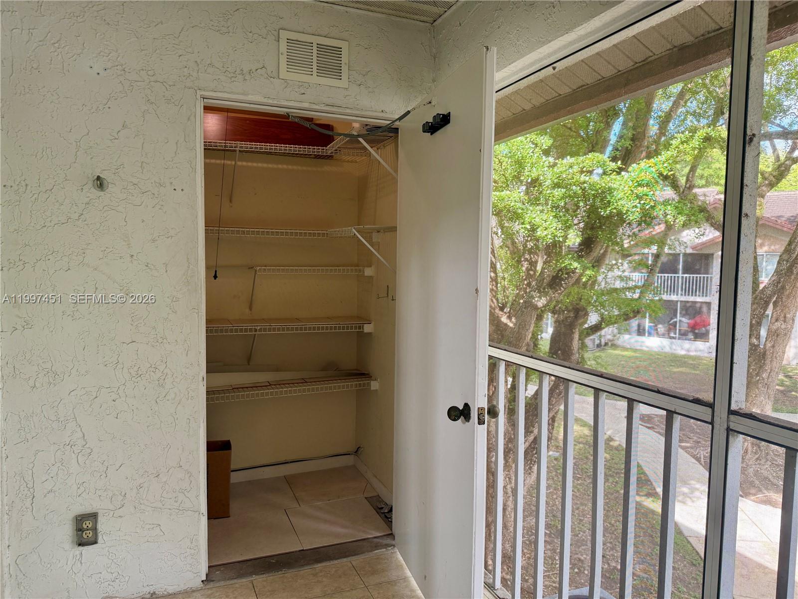 9435 SW 140th Ct #9435 Miami, FL 33186