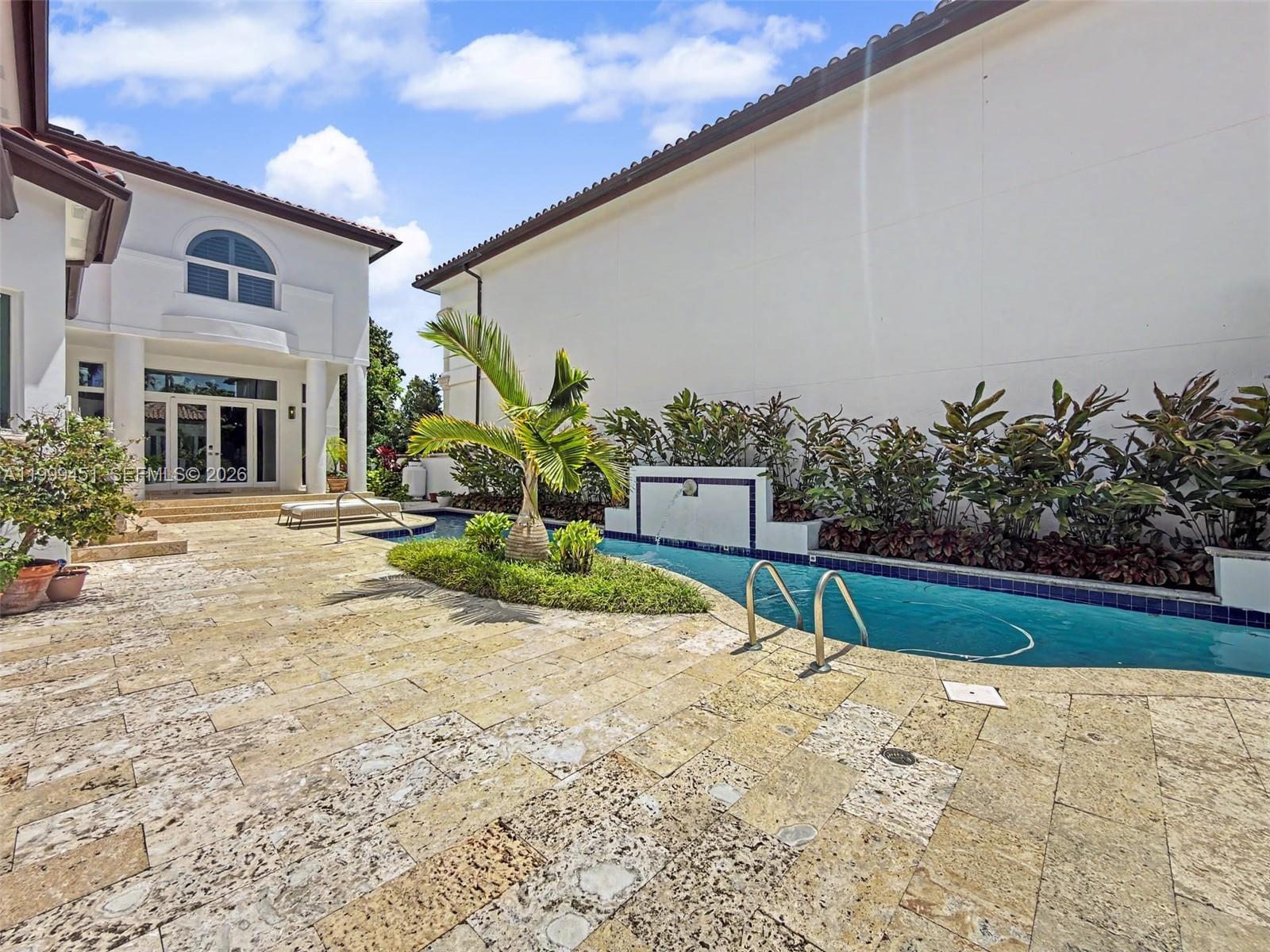 13689 Deering Bay Dr #13689 Coral Gables, FL 33158