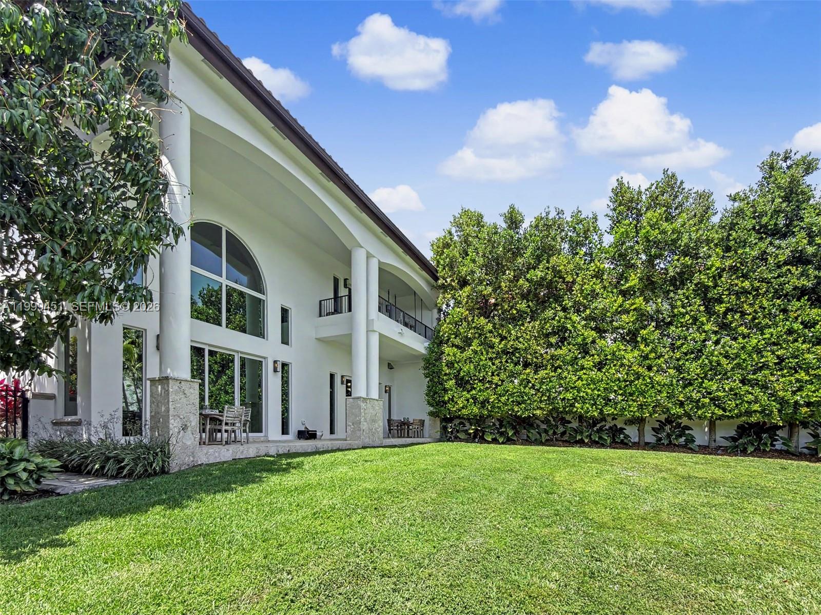 13689 Deering Bay Dr #13689 Coral Gables, FL 33158