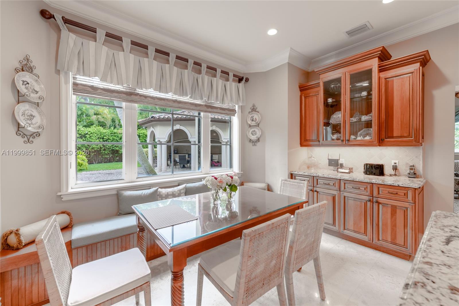 12101 Moss Rnch Rd Pinecrest, FL 33156