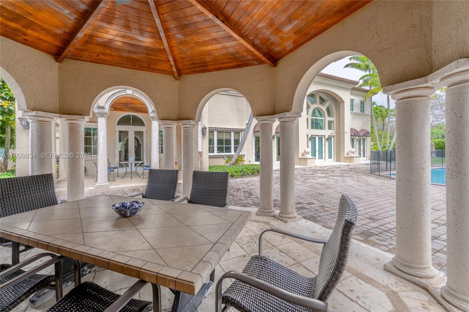 12101 Moss Rnch Rd Pinecrest, FL 33156