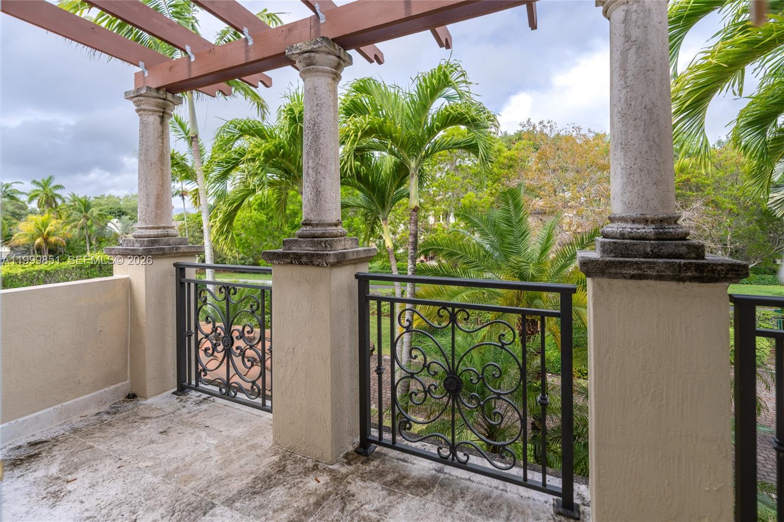 12101 Moss Rnch Rd Pinecrest, FL 33156