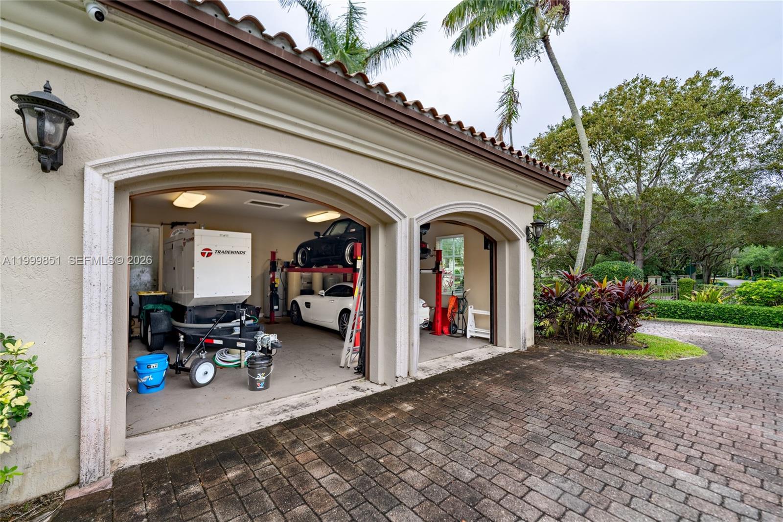 12101 Moss Rnch Rd Pinecrest, FL 33156