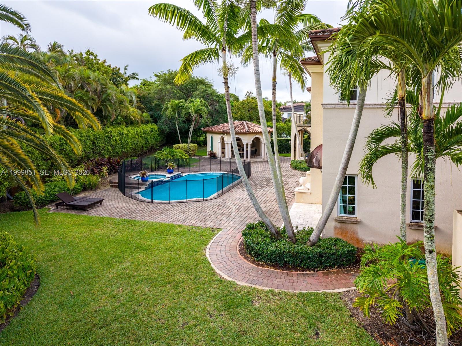 12101 Moss Rnch Rd Pinecrest, FL 33156