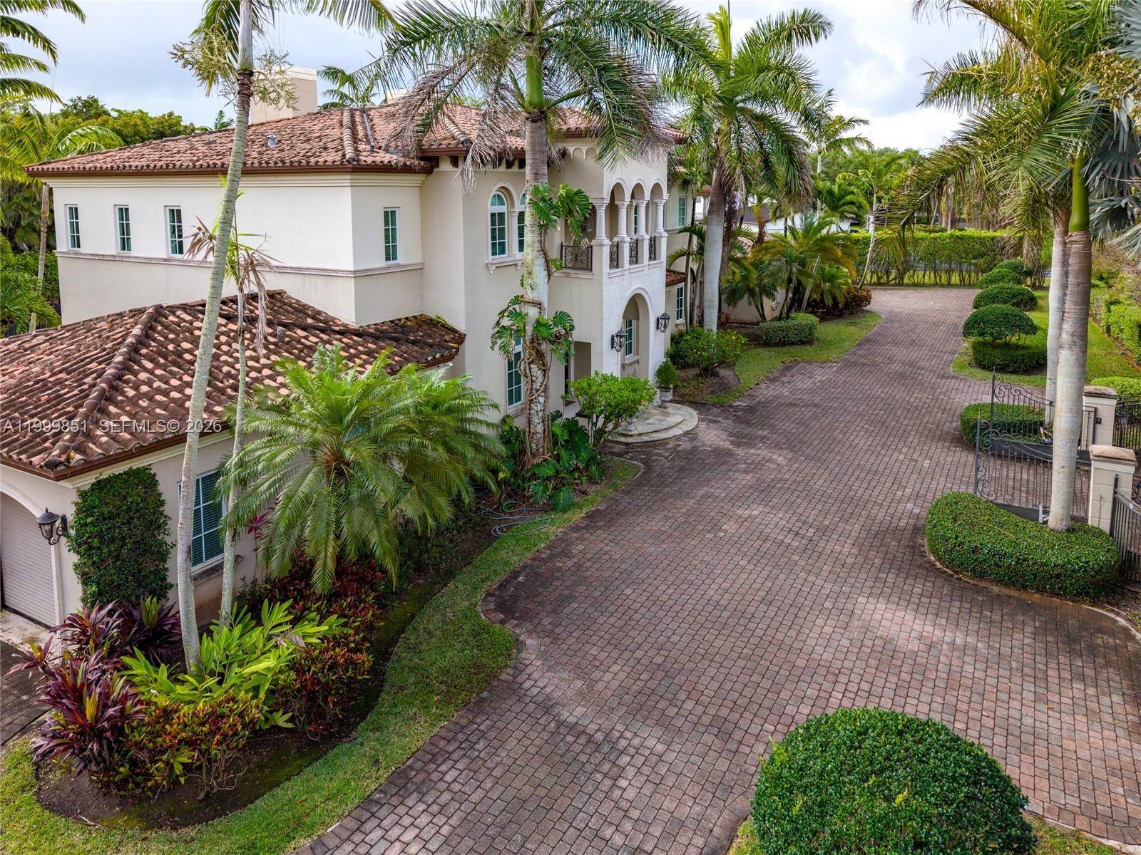 12101 Moss Rnch Rd Pinecrest, FL 33156