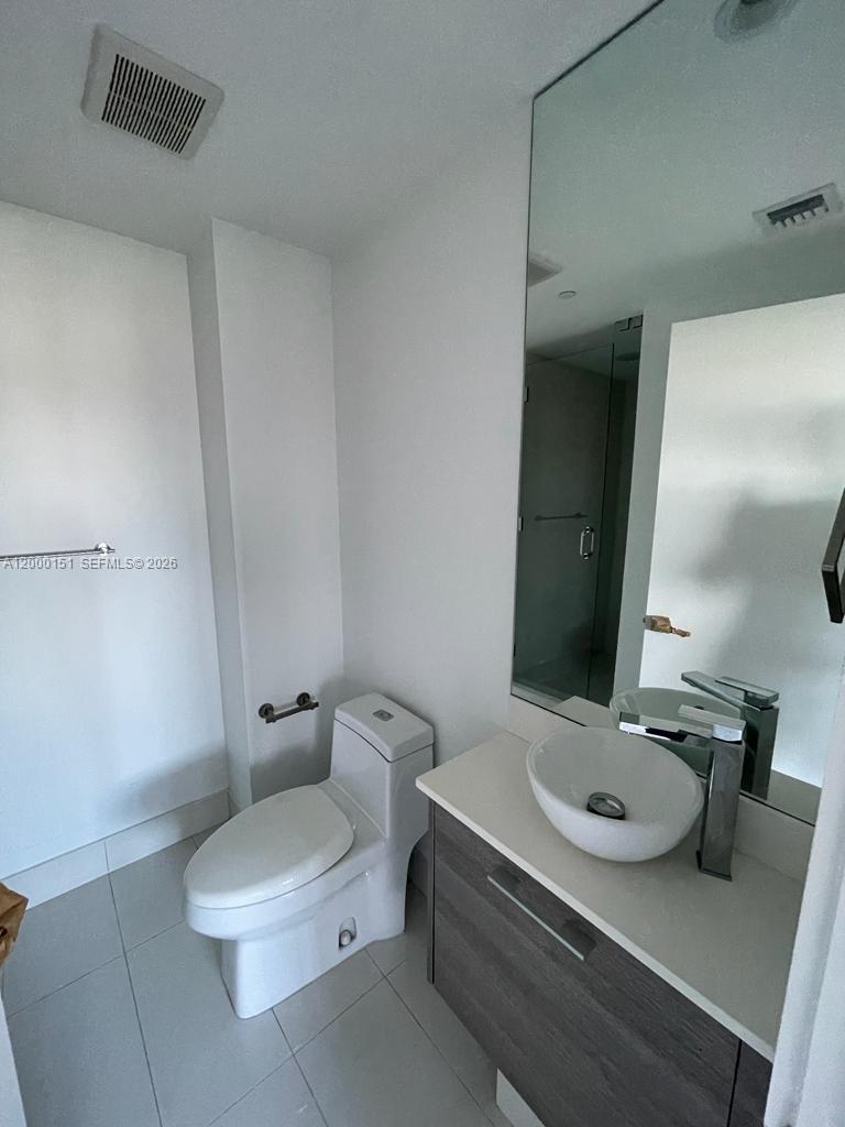 650 NE 32th St #1805 Miami, FL 33137