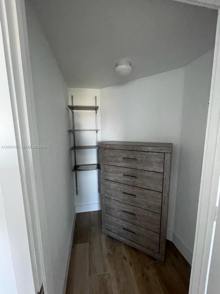 650 NE 32th St #1805 Miami, FL 33137