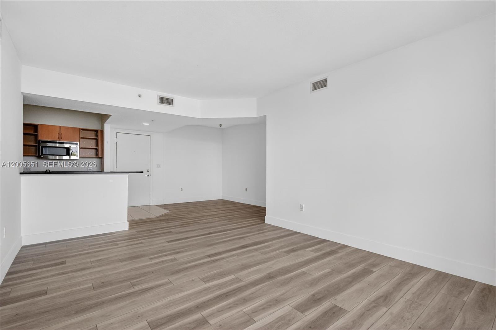 image Venture At Aventura West14